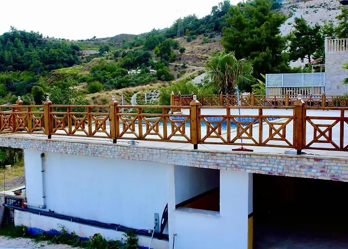 The Vista Village فيلة