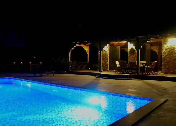 The Vista Village فيلة
